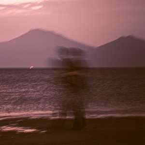 换夫妻是一间房还是两间
