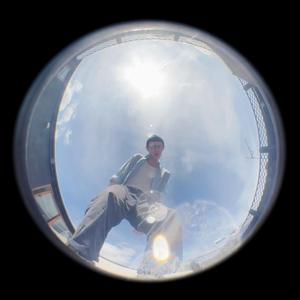 换夫妻是一间房还是两间
